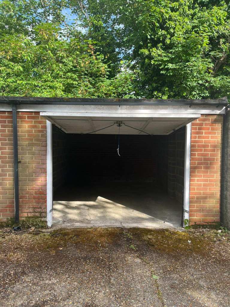 Garage to rent in London (N31JP) | Finchley Central