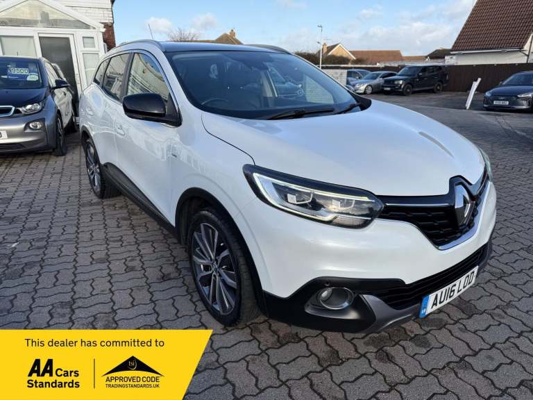 2016 Renault Kadjar 1.6 dCi Signature Nav Euro 6 (s/s) 5dr HATCHBACK Diesel Manual