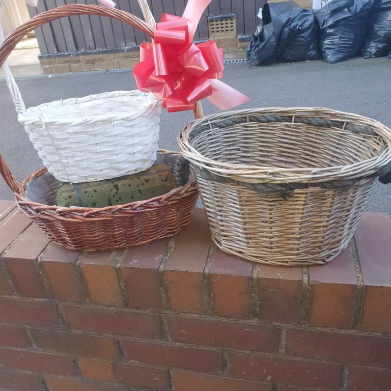 3 Wicker Baskets, Good Condition, Hardly Used, Very Useful, Clean, Great Decoration 