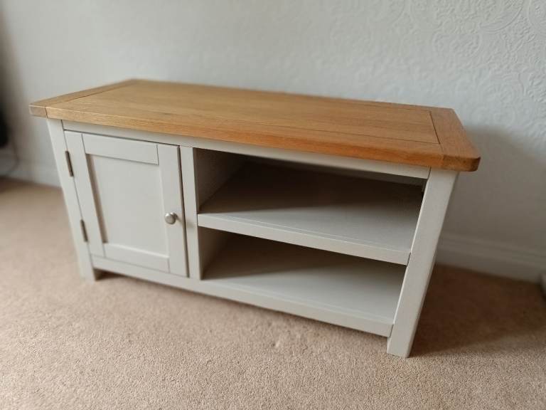 Oakworld side table / TV unit