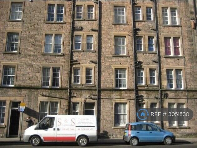 1 bedroom flat in Buccleuch St, Edinburgh, EH8 (1 bed) (#3051830)