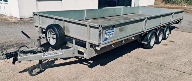 Ifor Williams LM207 Flatbed Tri-axle (July 2020)
