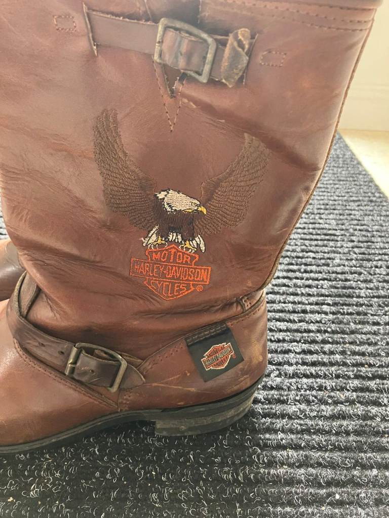 GEN HARLEY DAVIDSON BROWN LEATHER BOOTS WITH INBOSSING ON SIZE 11 FROM USA