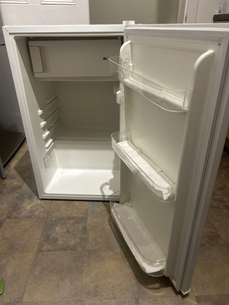 Fridge Freezer - under the counter