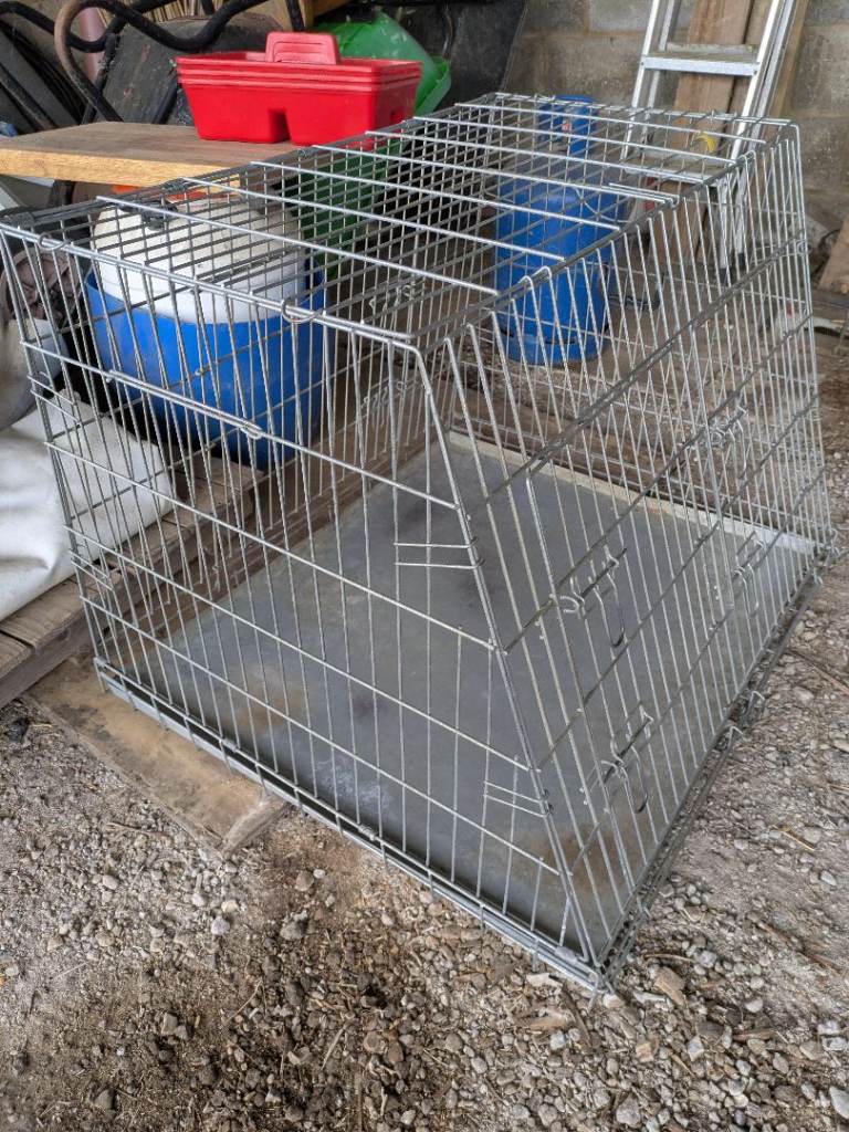 Rabbit or Guinea pig cage with metal base