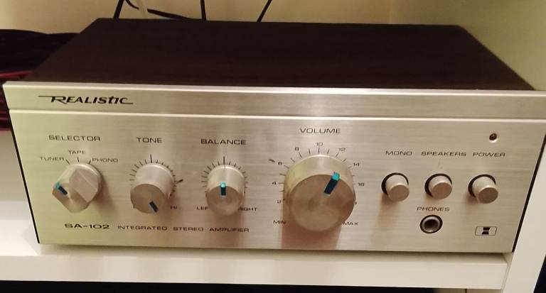 Reduced-Vintage Realistic Stereo amp