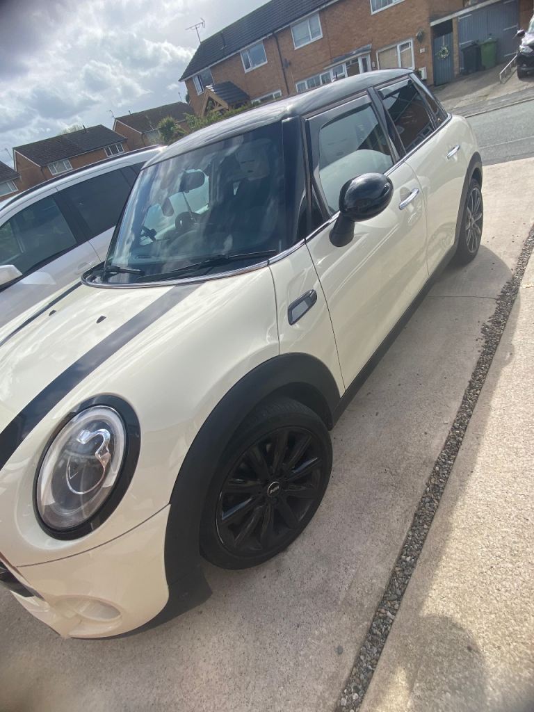 Mini cooper sd, HATCHBACK, 2017, Manual, 1995 (cc), 5 doors