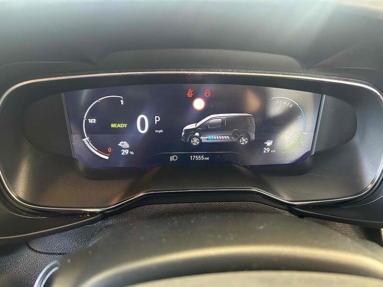 2022 Vauxhall Combo SE MPV Electric Automatic