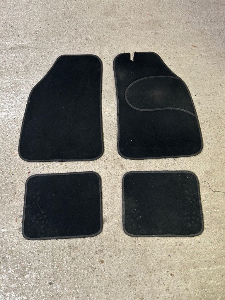 4 Car Mats