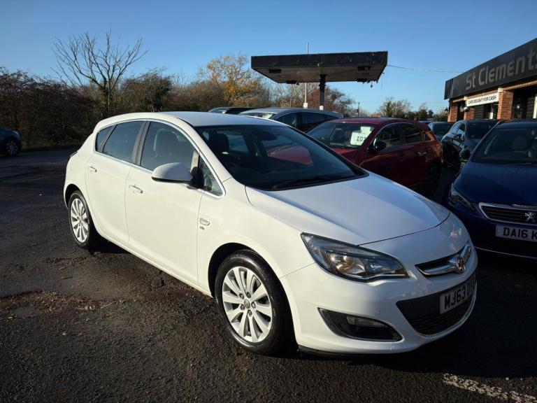 2013 Vauxhall Astra 2.0 CDTi 16V ecoFLEX Elite 5dr HATCHBACK DIESEL Manual