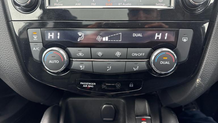 2021 Nissan Qashqai 1.3 DiG-T N-Motion 5dr Petrol Hatchback Hatchback Petrol Manual