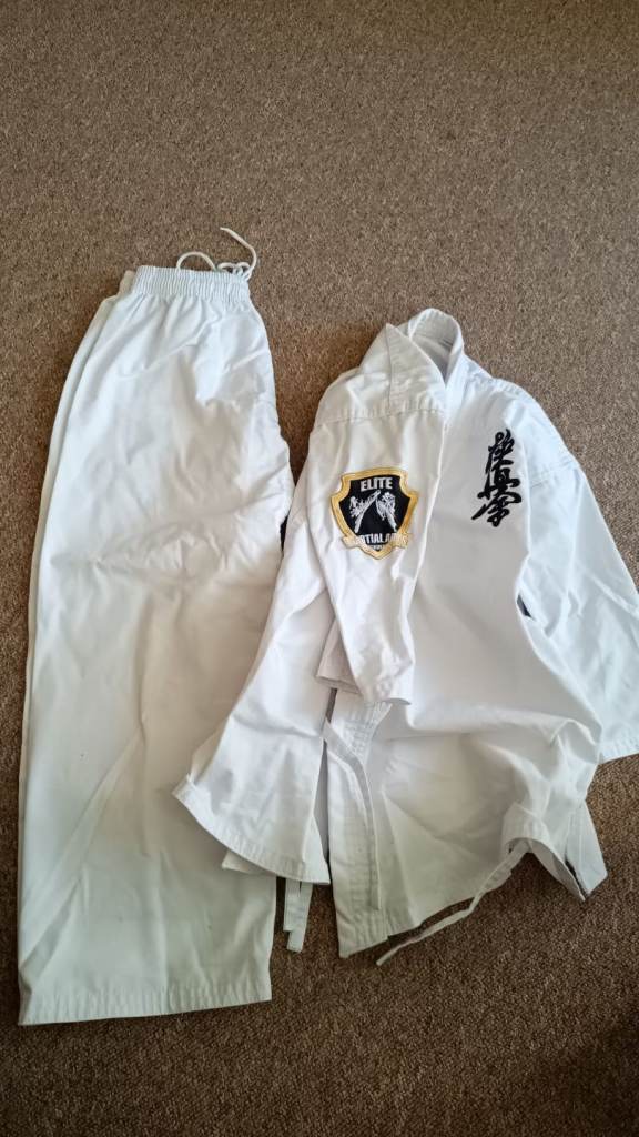 Kids Karate Gi Kimono, size 1/140