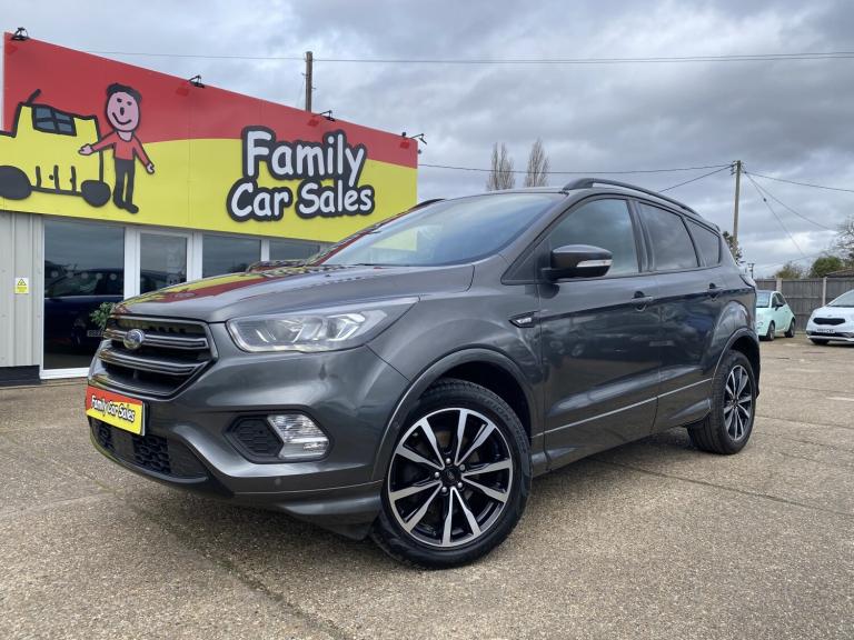 FORD KUGA 1.5 ST-LINE DIESEL LOW MILEAGE FULL SERVICE HISTORY NEW CAMBELT KIT