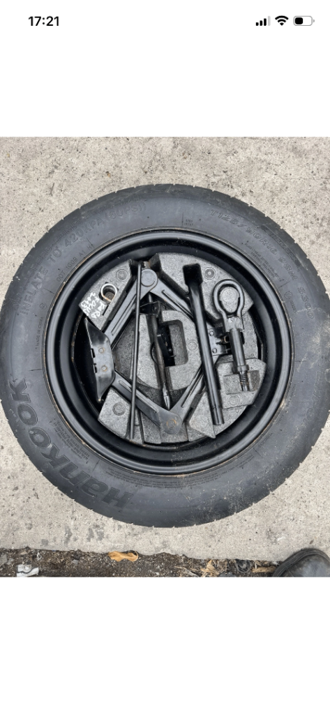 Ford focus space saver 