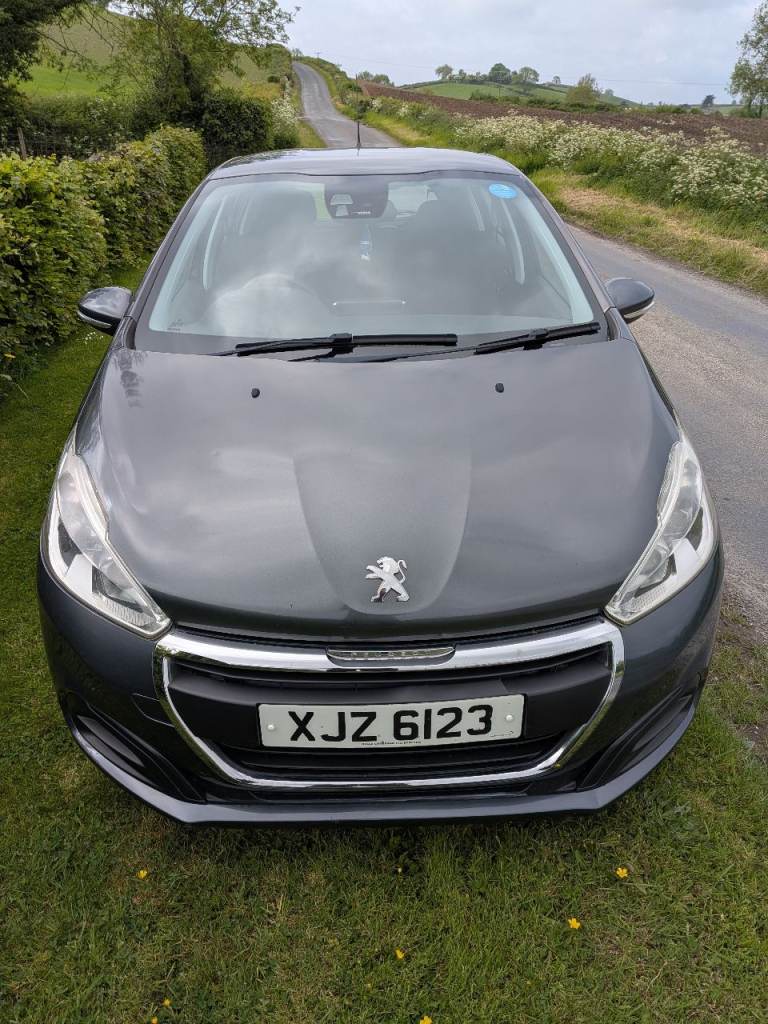 Peugeot, 208, Hatchback, 2015, Manual, 1199 (cc), 5 doors