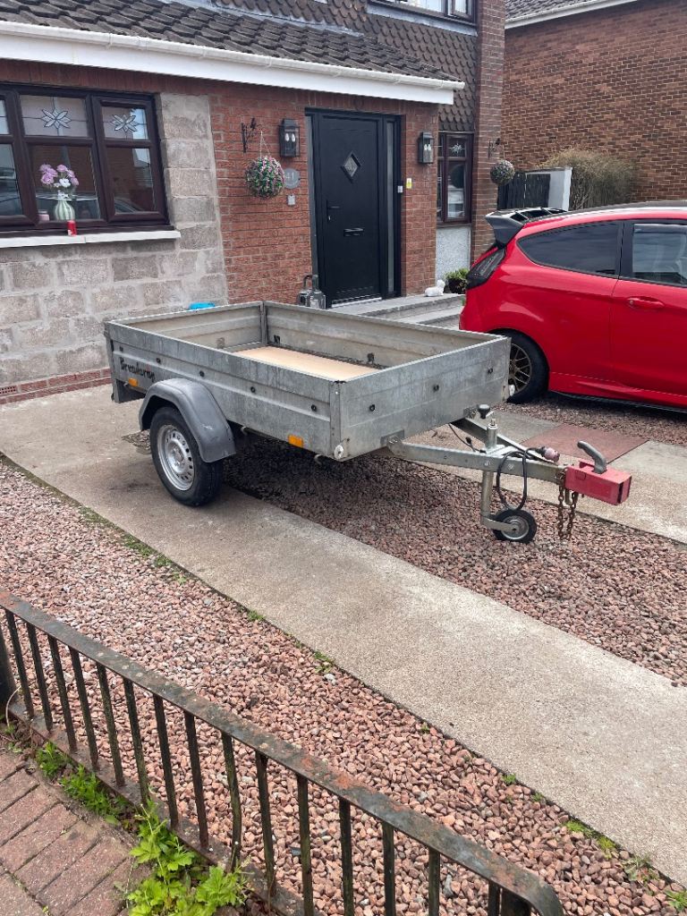 7x4 car trailer 