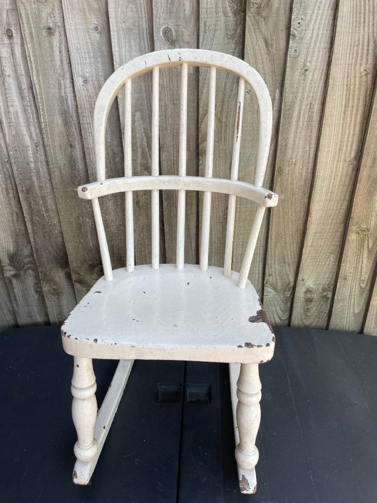 Windsor Type childs White Distressed Wooden Chair