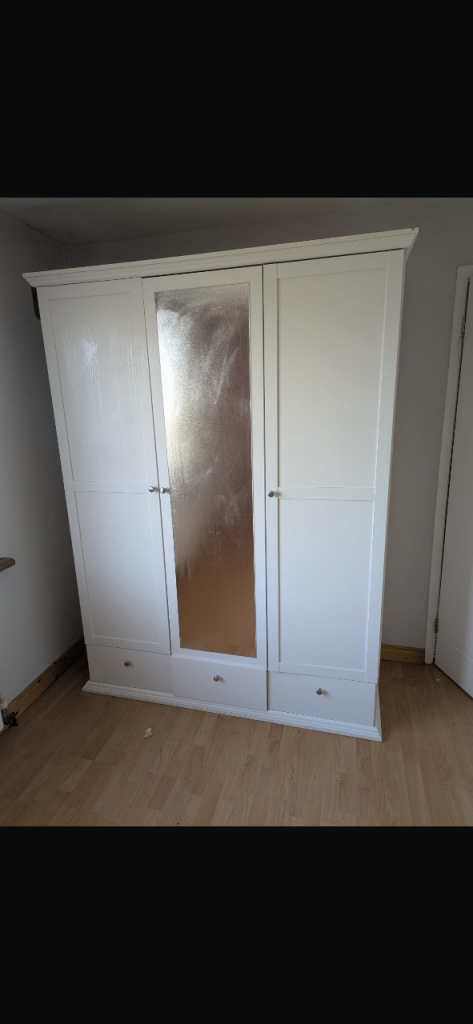 Wardrobe with mirror