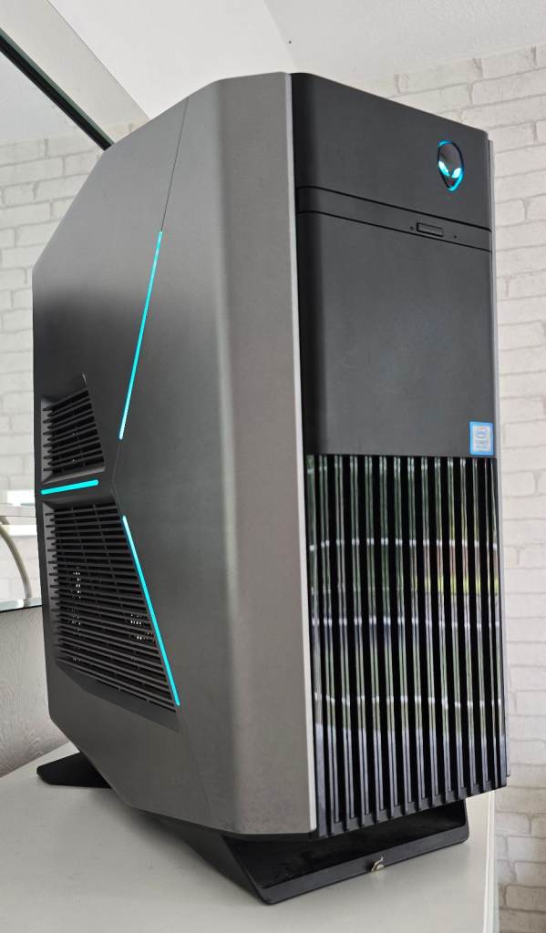 FAST Dell Alienware i7 Gaming PC - Refurbished 