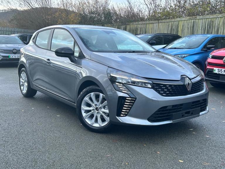 2025 Renault Clio 1.0 TCe 90 Evolution 5dr Hatchback Petrol Manual
