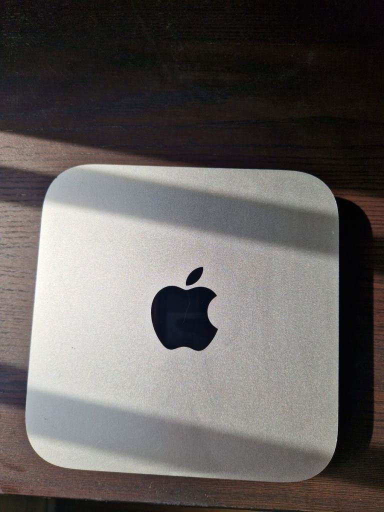 Mac Mini i7 Quad Core 8GB 2012 + Apple Sequoia OSX & Windows