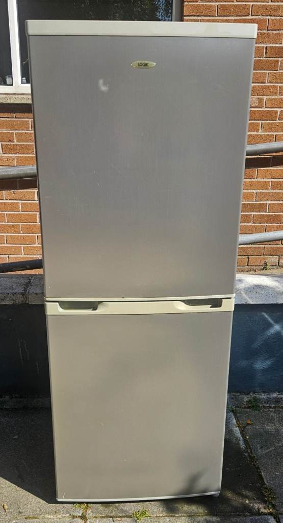 Logik silver Fridge Freezer 