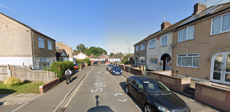 BENEFITS ACCEPTED - Studio Flat Available in  Plumstead Abbey Wood Bexley SE2