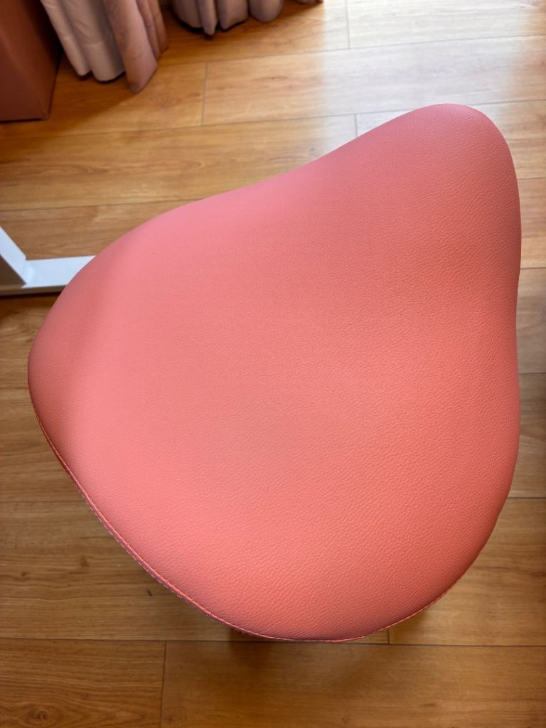 Pink beauty stool