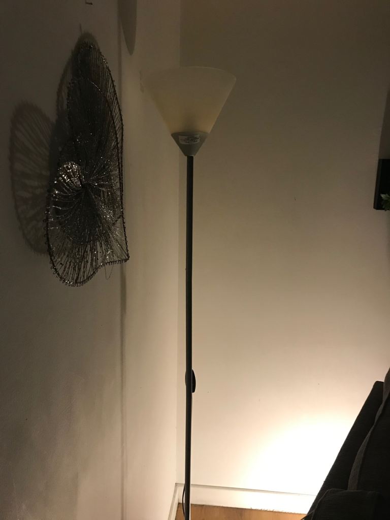 Floor lamp