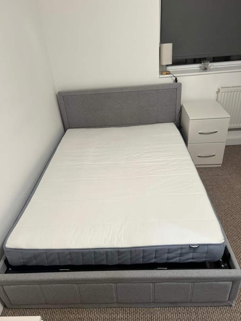 Double Ottoman bed with mattress £130