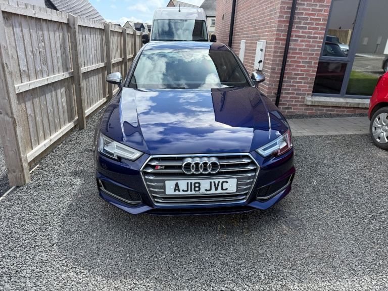 Audi, A4, Saloon, 2018, Semi-Auto, 2995 (cc), 4 doors