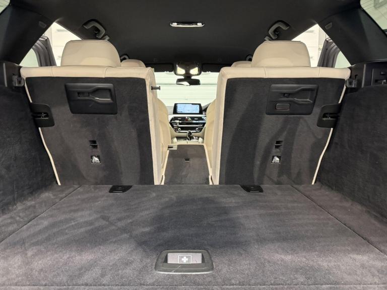  BMW 5 Series 3.0 530d M Sport Touring 5dr Diesel Auto xDrive Euro 6 (s/s) (265 ps) Diesel Automatic