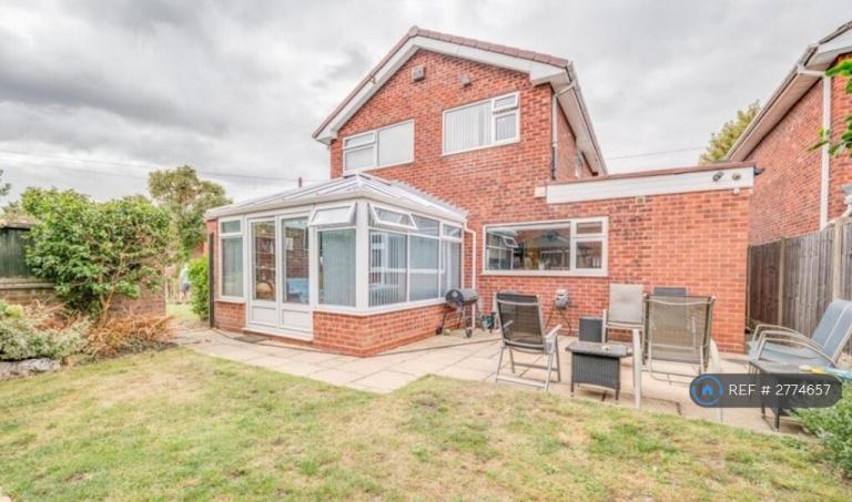 3 bedroom house in Bridgeman Croft, Solihull, B36 (3 bed) (#2774657)