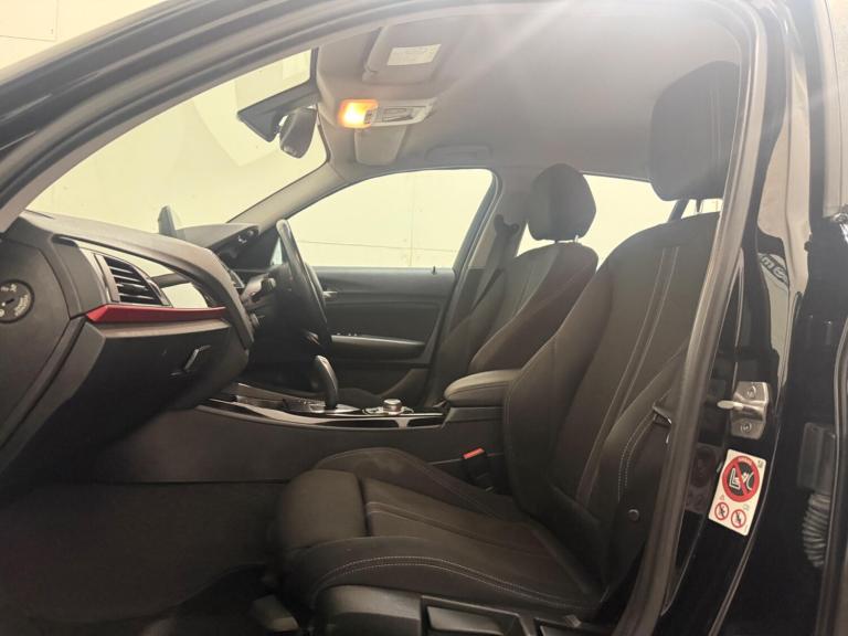 2015 BMW 1 Series 118i Sport 5dr Step Auto HATCHBACK PETROL Automatic