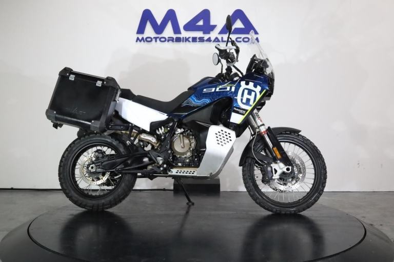 HUSQVARNA 901 NORDEN EXPEDITION 2023