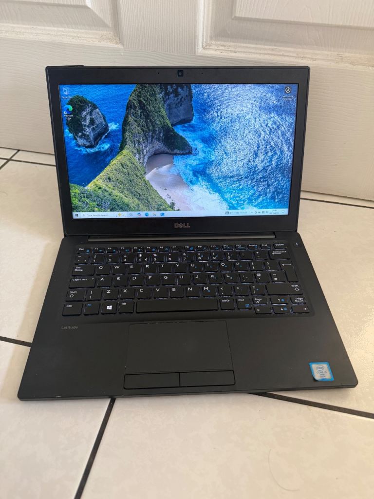 Dell Laptop.  8 Ram.  Core i5. 256 SSD