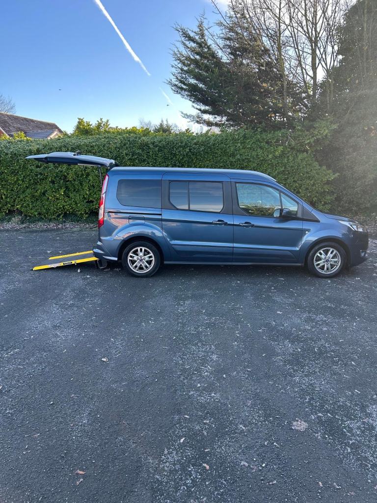 Ford Tourneo Connect 1.5TDCi Titanium Wheelchair Accessible Vehicle WAV