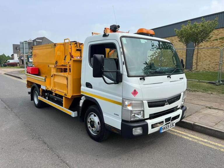 2020 Mitsubishi CANTER 7C15 34 7C15 4X2 DAY EURO 6 PHOENIX HOTBOX NA DIESEL Manual