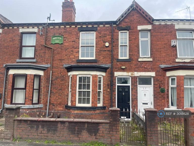 3 bedroom house in Warrington Road, Ashton-In-Makerfield, Wigan, WN4 (3 bed) (#3018628)
