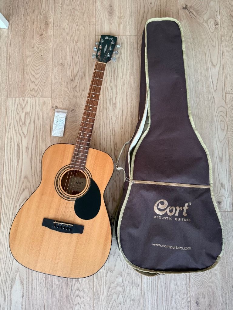 Cort AF510 Acoustic Guitar – Excellent Condition