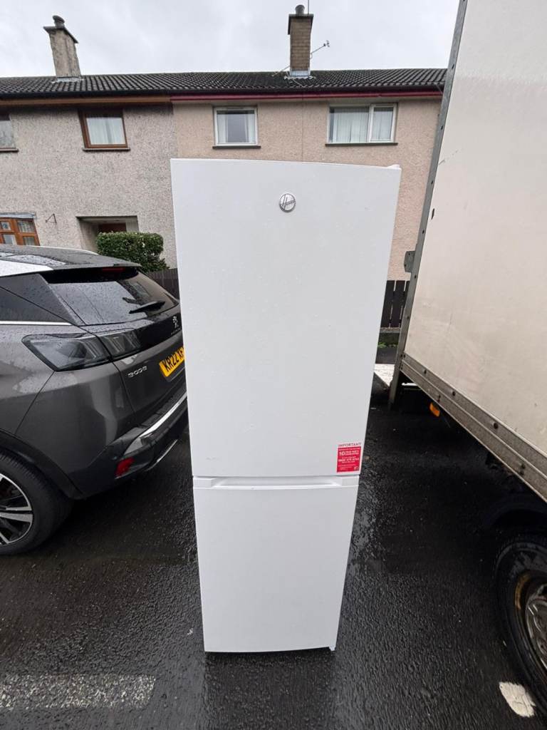 Hoover fridge freezer   Very fresh fresh fresh condition   £170