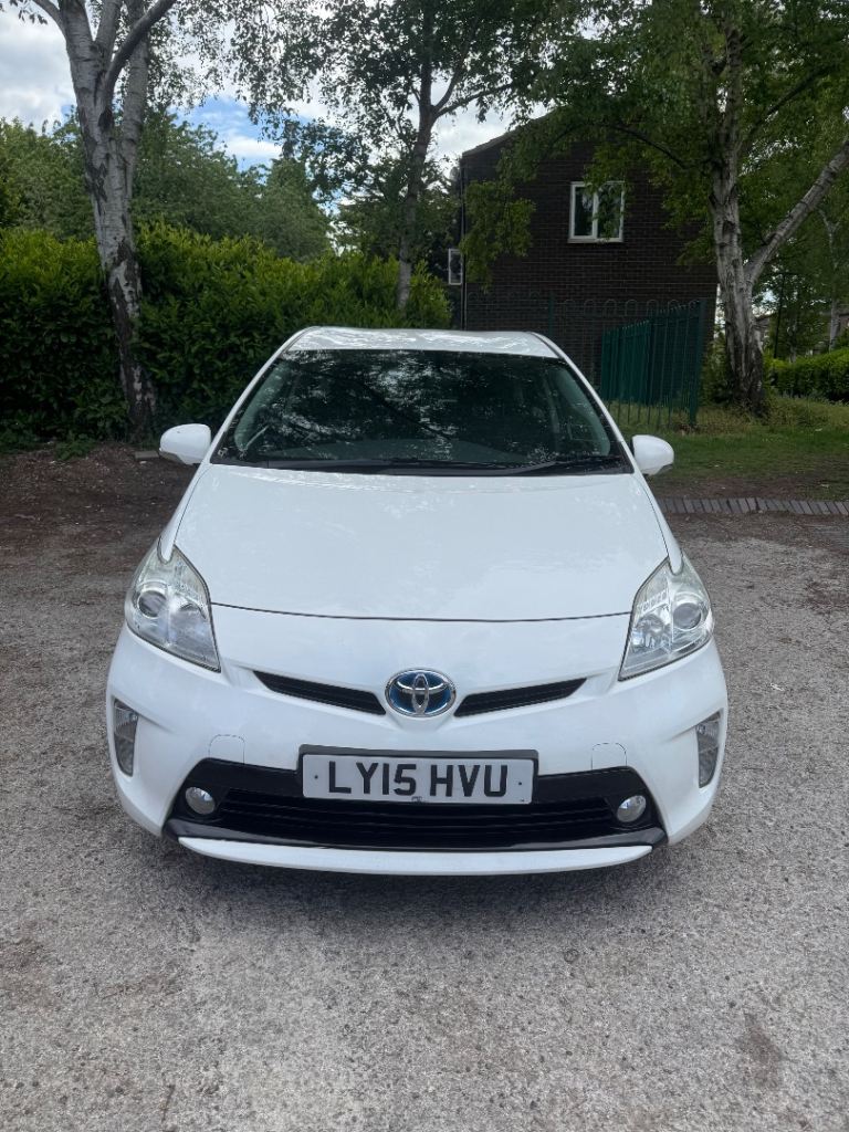 Toyota Prius 2015 Petrol Hybrid 1.8L White UK Model