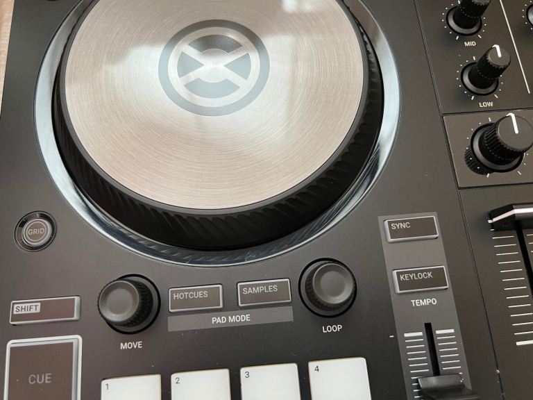 Traktor Kontrol S2