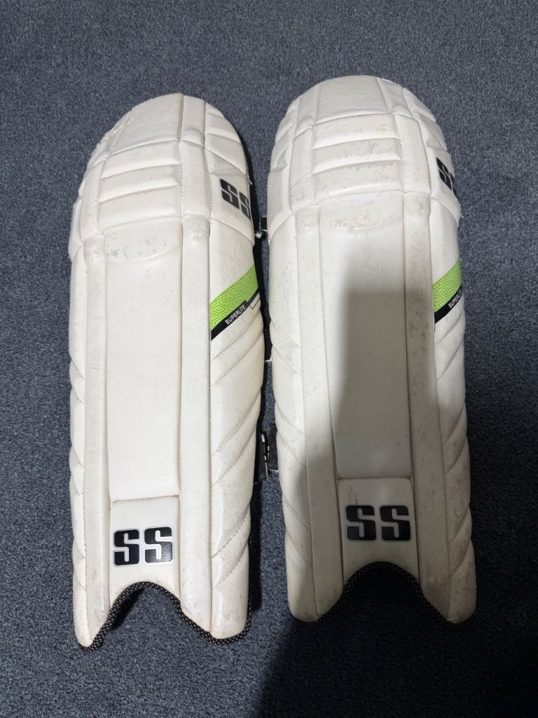 SS Cricket Batting Pads – White, Fair Condition