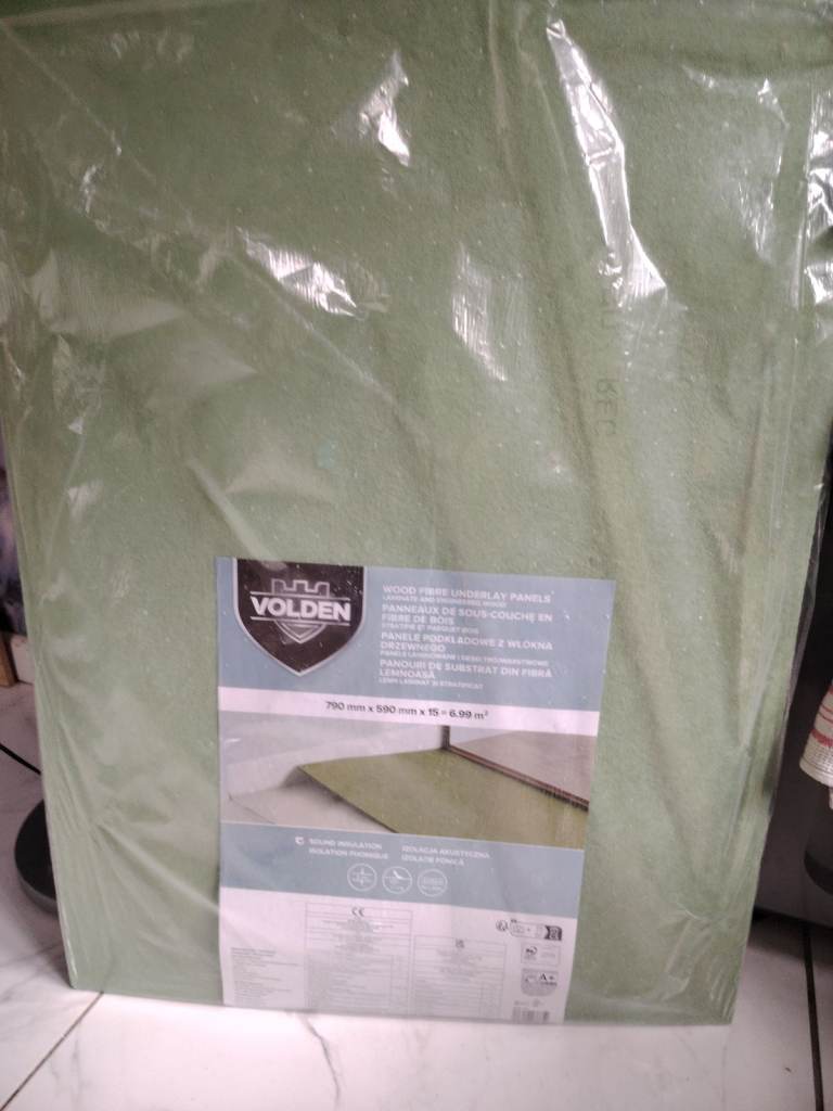 Wood fibre underlay panels 