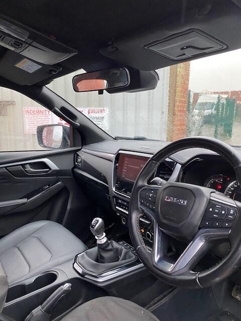 2024 Isuzu D-Max 1.9 DL40 Double Cab 4x4 DAMAGED REPAIRABLE SALVAGE PICK UP Diesel Manual