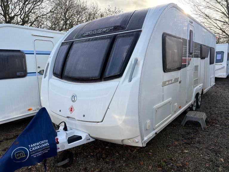 STERLING ECCLES AMETHYST -TWIN AXLE- FIXED BED + SIDE DINETTE + MOTORMOVER