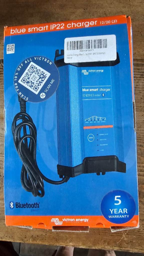 Victron smart charger 