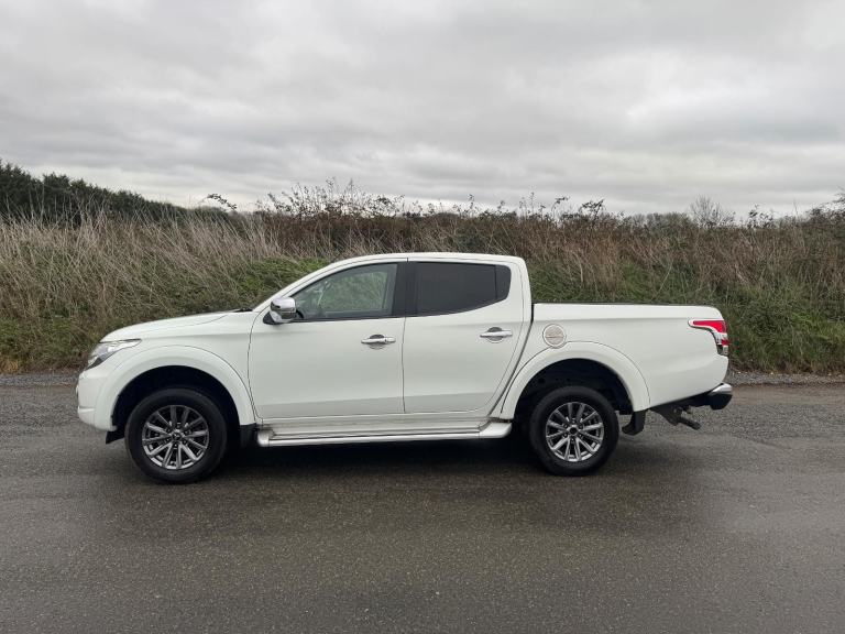 Mitsubishi L200 2.4 DI-D DC Barbarian Pickup Double Cab 4dr Diesel Ma... 2018/18