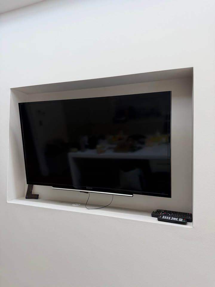 Sony Bravia 40-inch Full HD LED Smart TV